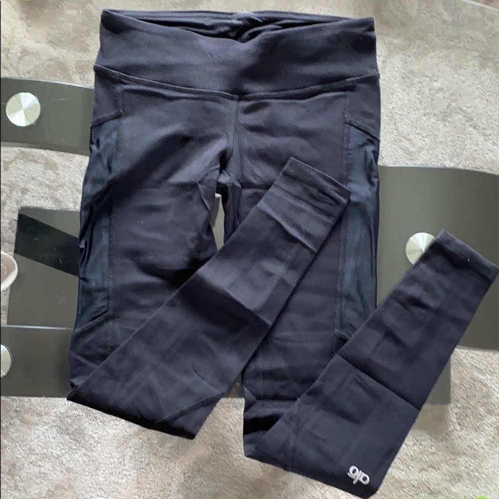 Alo Yoga black leggings